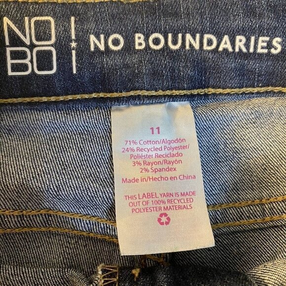 No boundaries Women's Size 11 High Rise Jeans - Picture 5 of 5